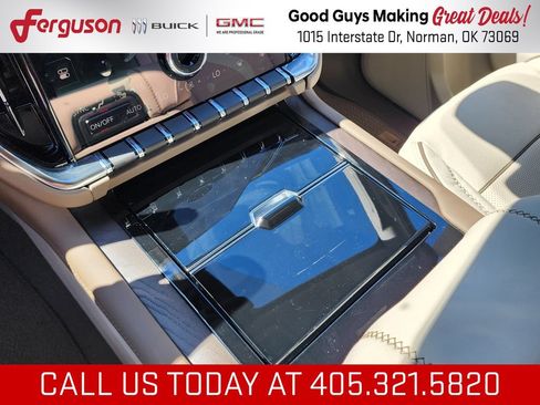 New 2026 GMC Yukon Denali w/ Denali Reserve Package AWD/4WD image 34