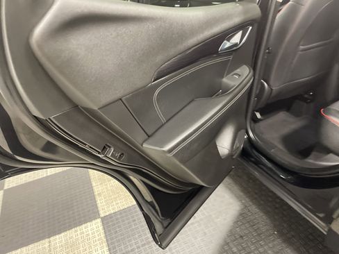 Used 2023 Buick Envision Essence w/ Sport Touring Package image 15