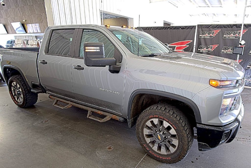 Used 2024 Chevrolet Silverado 2500 Custom w/ Custom Value Package AWD/4WD image 4