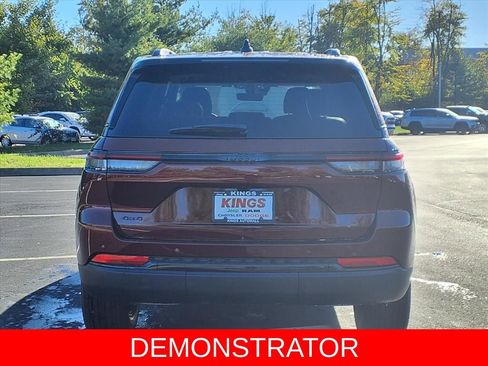 New 2025 Jeep Grand Cherokee Altitude image 5