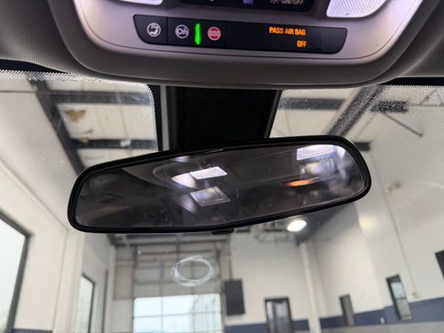 Used 2017 Chevrolet Malibu LS image 17