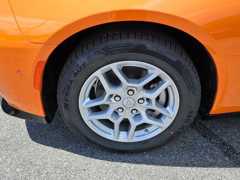 New 2025 Dodge Charger Daytona R/T w/ Sun & Sound Package AWD/4WD image 9