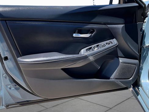 Used 2025 Nissan Sentra SV FWD image 21