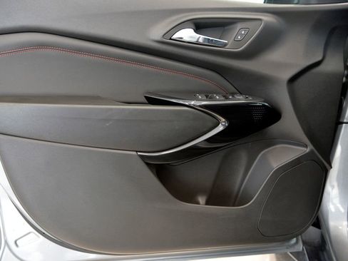 Used 2024 Chevrolet Trax RS w/ Driver Confidence Package image 14