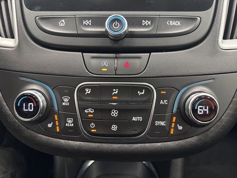 Used 2024 Chevrolet Malibu LT FWD image 17