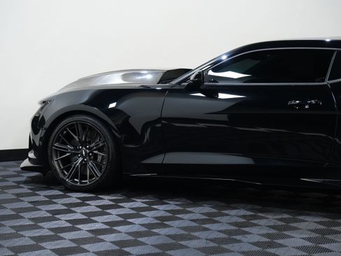 Used 2018 Chevrolet Camaro ZL1 RWD image 20
