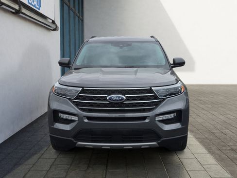 Certified 2023 Ford Explorer XLT w/ Equipment Group 202A AWD/4WD image 8