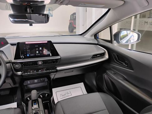 Used 2026 Toyota Prius LE image 68