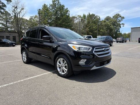Used 2019 Ford Escape SEL FWD image 4