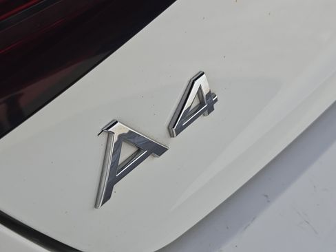 Used 2024 Audi A4 2.0T Premium Plus image 13