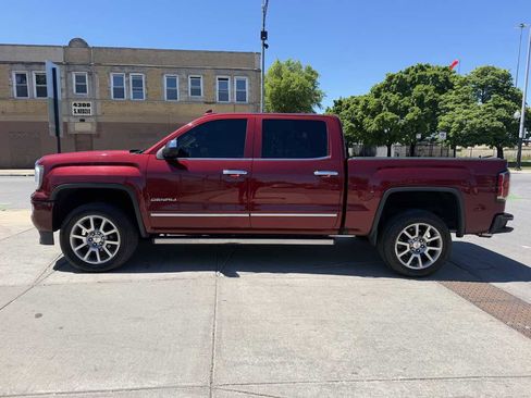 Used 2016 GMC Sierra 1500 Denali w/ Enhanced Driver Alert Package AWD/4WD image 8