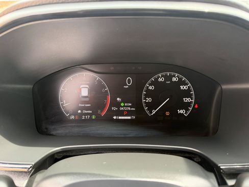Used 2025 Honda CR-V LX image 13