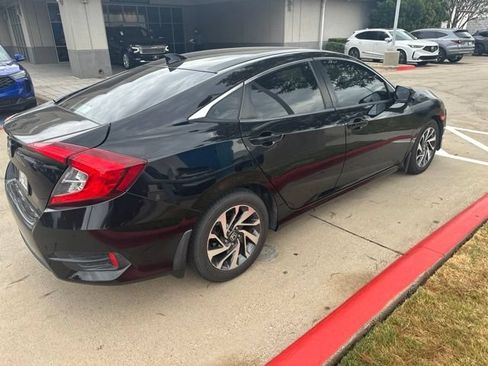 Used 2017 Honda Civic EX image 2
