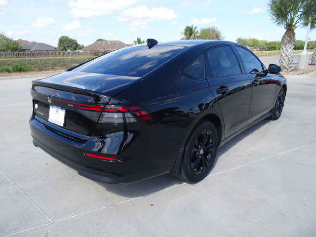 Certified 2025 Honda Accord SE image 4