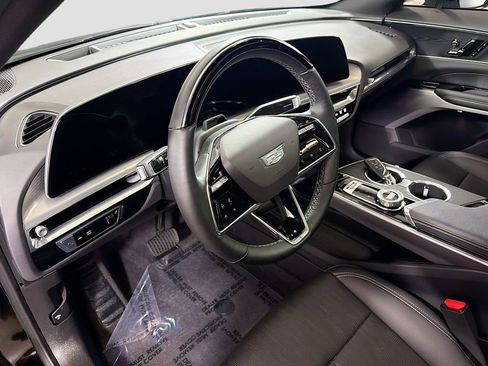 Used 2024 Cadillac Lyriq Luxury image 9