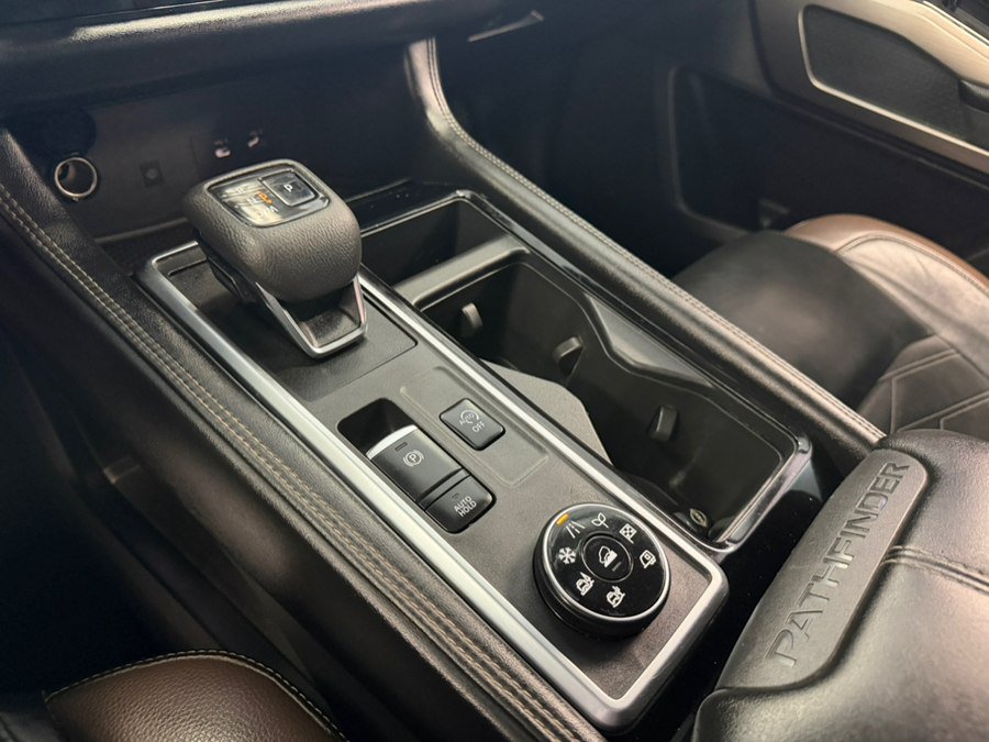 Used 2022 Nissan Pathfinder Platinum AWD/4WD image 58