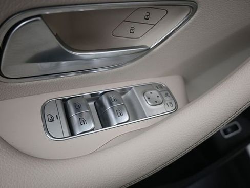 Certified 2025 Mercedes-Benz GLE 350 4MATIC image 13