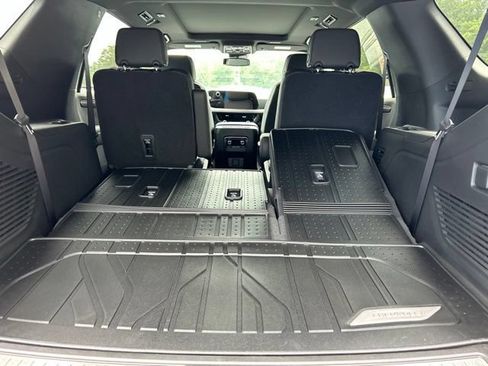 Used 2026 Chevrolet Tahoe Premier w/ Sun And Tow Package AWD/4WD image 21