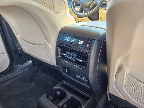 Used 2022 Jeep Grand Cherokee L Limited w/ Luxury Tech Group II AWD/4WD image 25