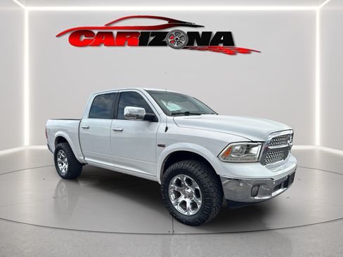 Used 2015 RAM 1500 Laramie w/ Convenience Group AWD/4WD image 10