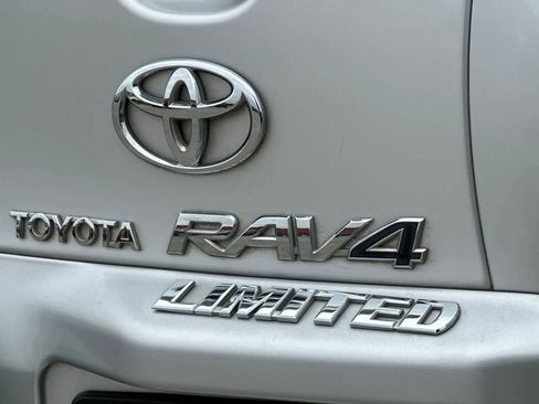 Used 2008 Toyota RAV4 Limited FWD image 16