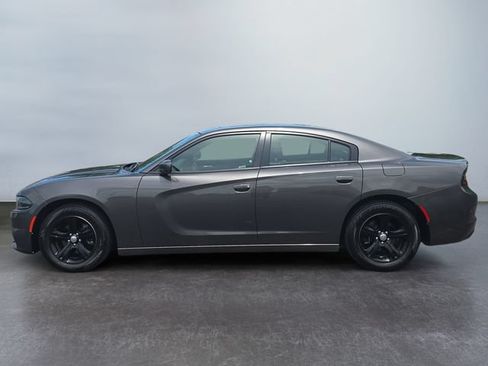 Used 2021 Dodge Charger SXT w/ Leather Interior Group RWD image 2