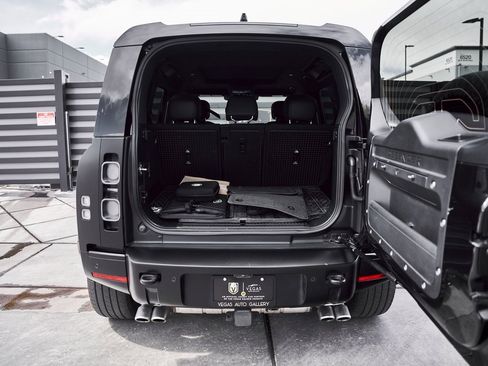 Used 2025 Land Rover Defender 110 V8 image 20