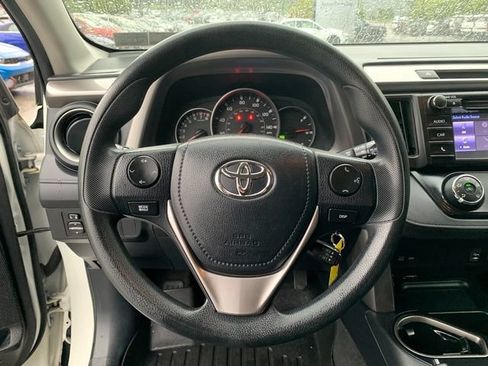 Used 2016 Toyota RAV4 LE AWD/4WD image 21
