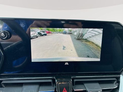 Used 2024 Chevrolet TrailBlazer LT w/ Convenience Package AWD/4WD image 18
