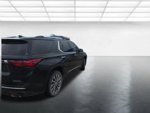 Used 2023 Chevrolet Traverse Premier w/ LPO, Floor Liner Package FWD image 2