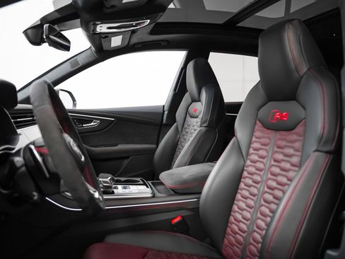 Used 2025 Audi RS Q8 performance image 9