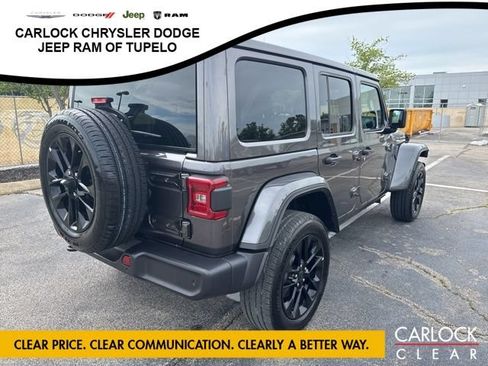 Used 2025 Jeep Wrangler Unlimited Sahara w/ Safety Group AWD/4WD image 6