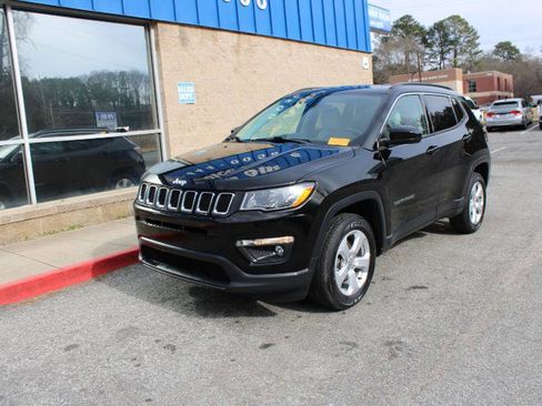 Used 2020 Jeep Compass Latitude w/ Popular Equipment Group image 3