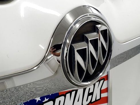 Used 2018 Buick Envision Essence image 24