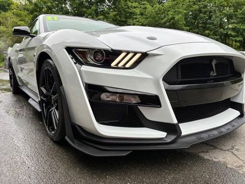 Certified 2021 Ford Mustang Shelby GT500 w/ Technology Package RWD image 2