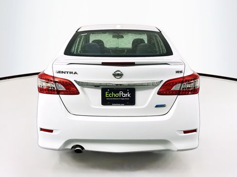 Used 2014 Nissan Sentra SR w/ SR Driver Package FWD image 7