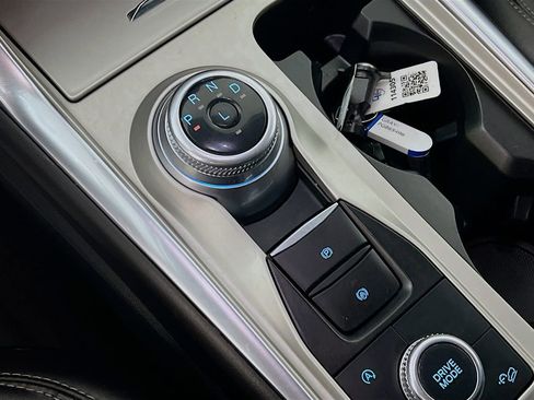 Used 2023 Ford Explorer XLT w/ Equipment Group 202A image 15