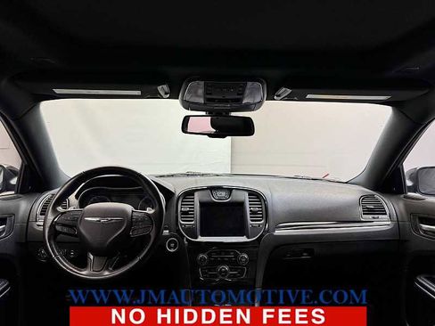 Used 2022 Chrysler 300 S image 12