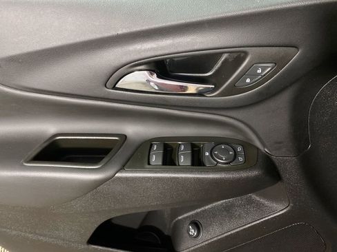 Used 2023 Chevrolet Equinox LT FWD image 13