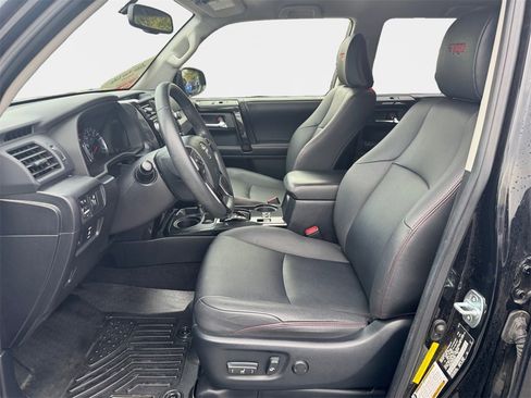 Used 2019 Toyota 4Runner TRD Off-Road Premium image 12