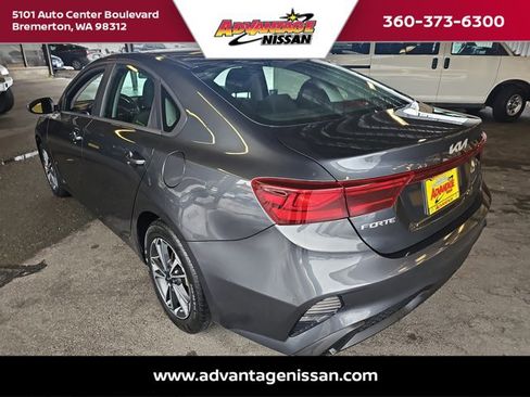 Used 2024 Kia Forte LXS image 3