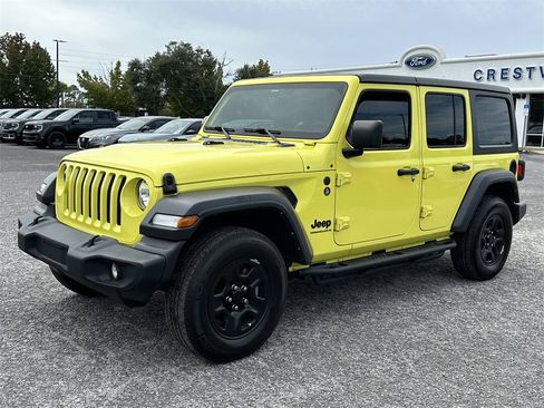 Used 2023 Jeep Wrangler Sport image 10