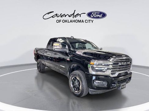 Used 2026 RAM 2500 Laramie AWD/4WD image 2