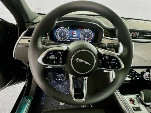 New 2024 Jaguar XF R-Dynamic SE image 11