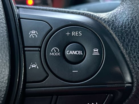 Used 2024 Toyota Corolla LE FWD image 17