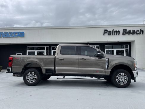 Used 2023 Ford F250 Lariat w/ Lariat Ultimate Package AWD/4WD image 23