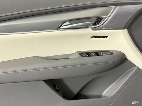 New 2025 Cadillac XT5 Premium Luxury w/ Technology Package image 12