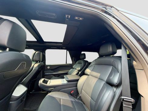 Used 2026 Lincoln Navigator Reserve w/ Jet Appearance Package AWD/4WD image 26