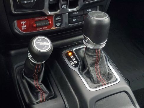 Used 2023 Jeep Wrangler Unlimited Rubicon w/ LED Lighting Group image 24