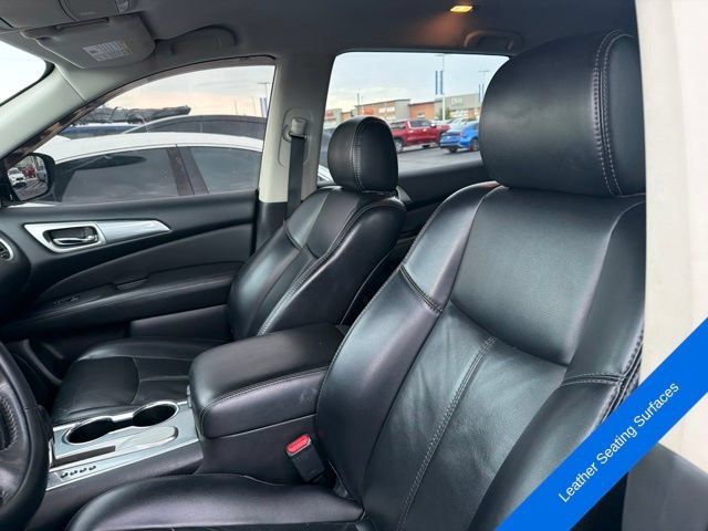 Used 2018 Nissan Pathfinder SL FWD image 15